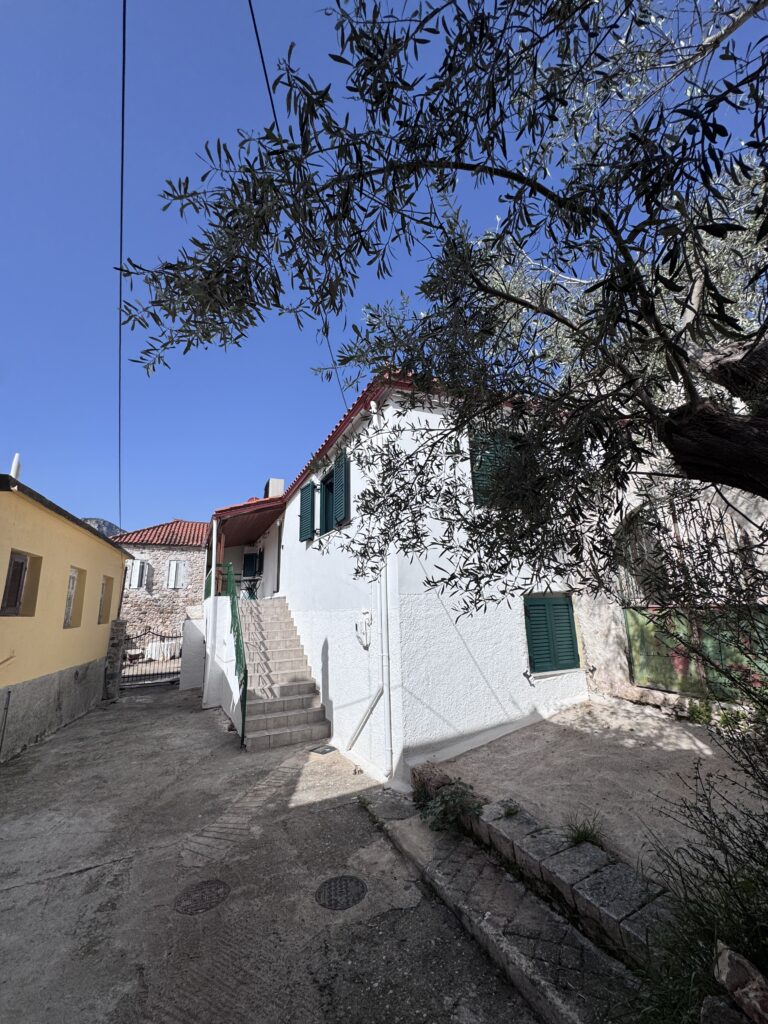 holiday house Leonidio Grèce maison exterieur