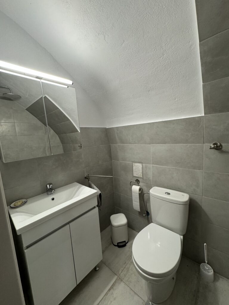 holiday house Leonidio Grèce salle de bain 1